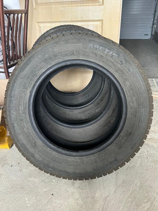 Зимние шины (б/у) — в отличном состоянии!