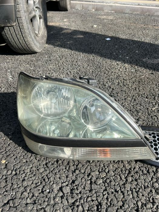 Фары на Lexus rx 300 первое поколение и решетка на капот