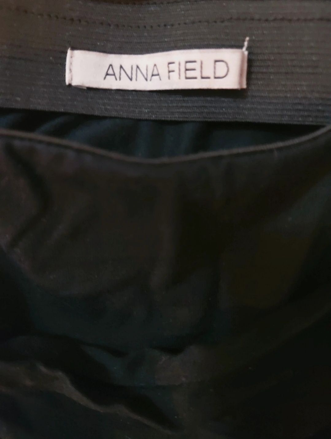 Fusta midi Anna Field pe negru parte peste parte (M)
