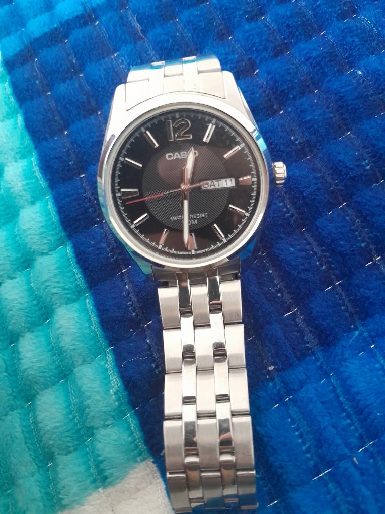 Продам часы Casio