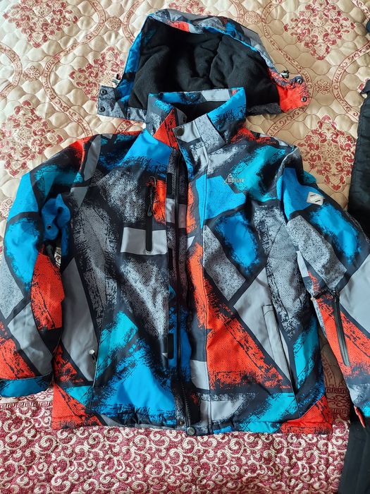 Продам зимний костюм