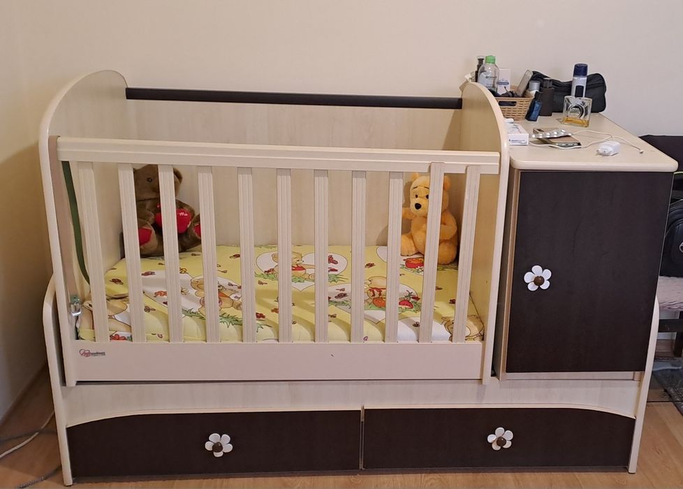 Детска кошара в много добро състояние