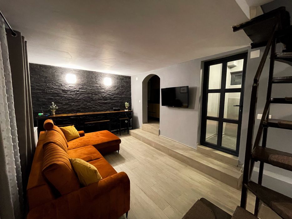 Ofer Cazare in Straja