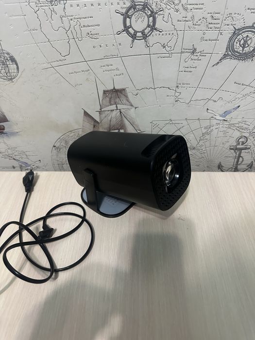 Продам проектор HY320