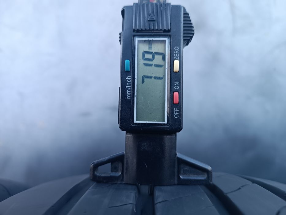 215/65/16 Goodyear Дот 3923