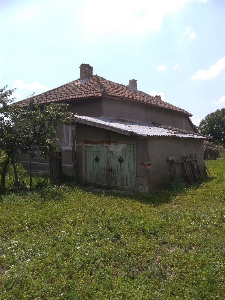 Област Силистра,Къща с двор в с. Косара