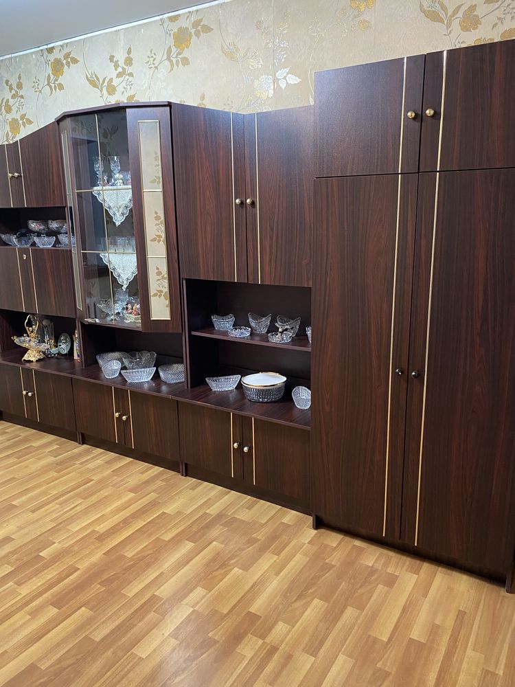 Продам стенку сборе