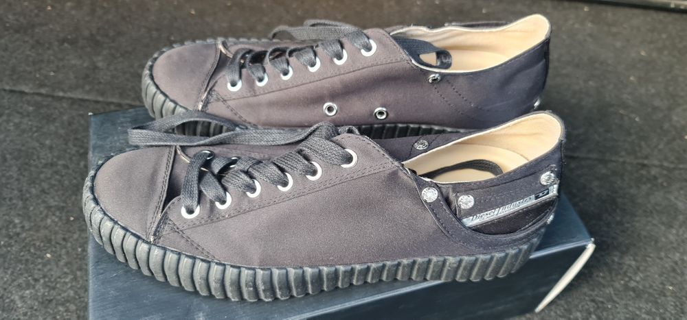 Diesel кецове 40 номер