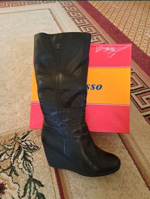 Кожаные сапоги женские Picasso