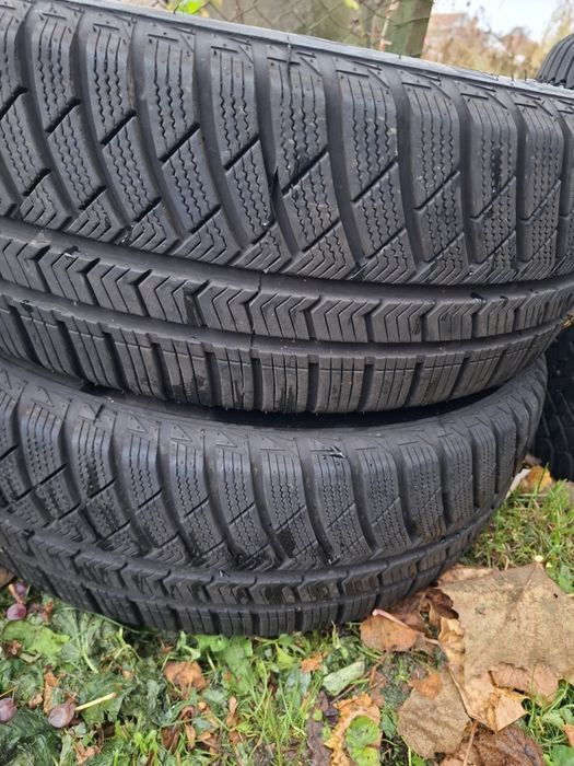 Vand anvelope.  Mai multe dimensiuni si marci