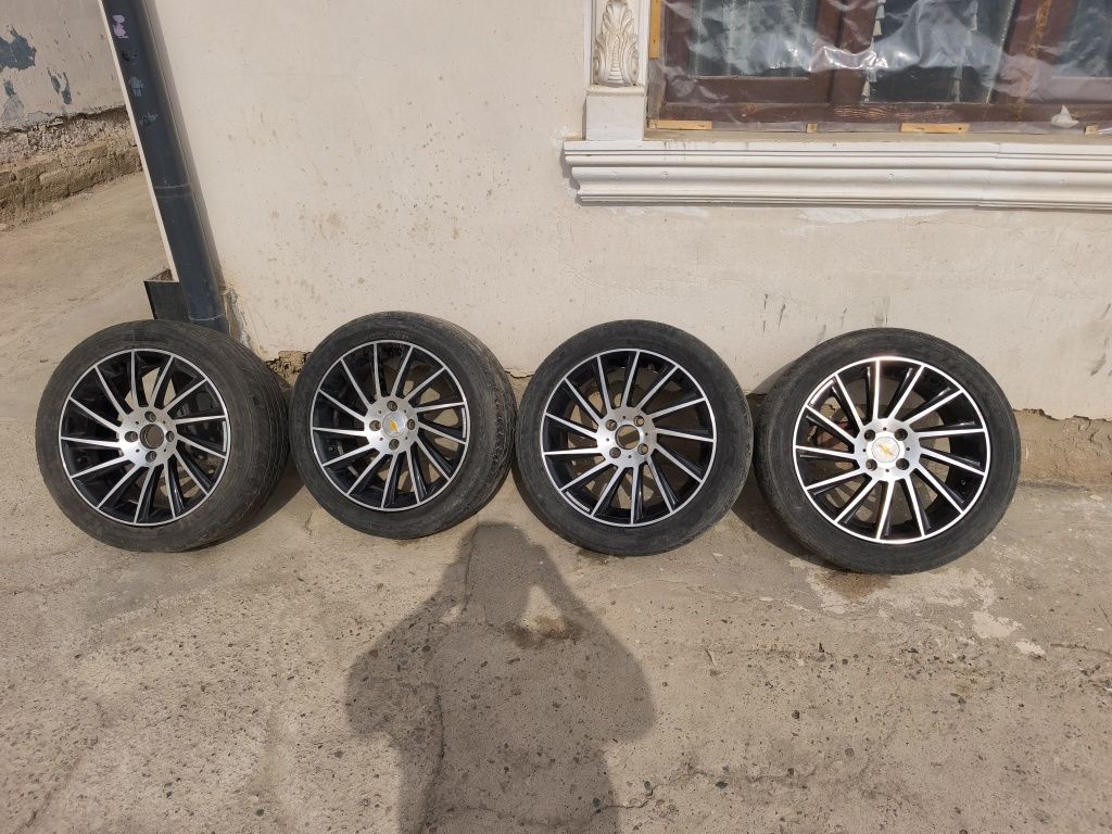 Diska r 16 sotiladi