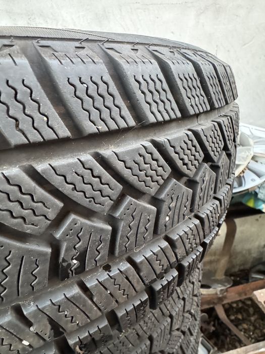 3 anvelope de iarna noi 205/60/16