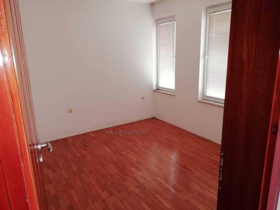 Продава се Тристаен апартамент в Пловдив, Център - 90 кв.м за 1234 €/кв.м - Снимка #3