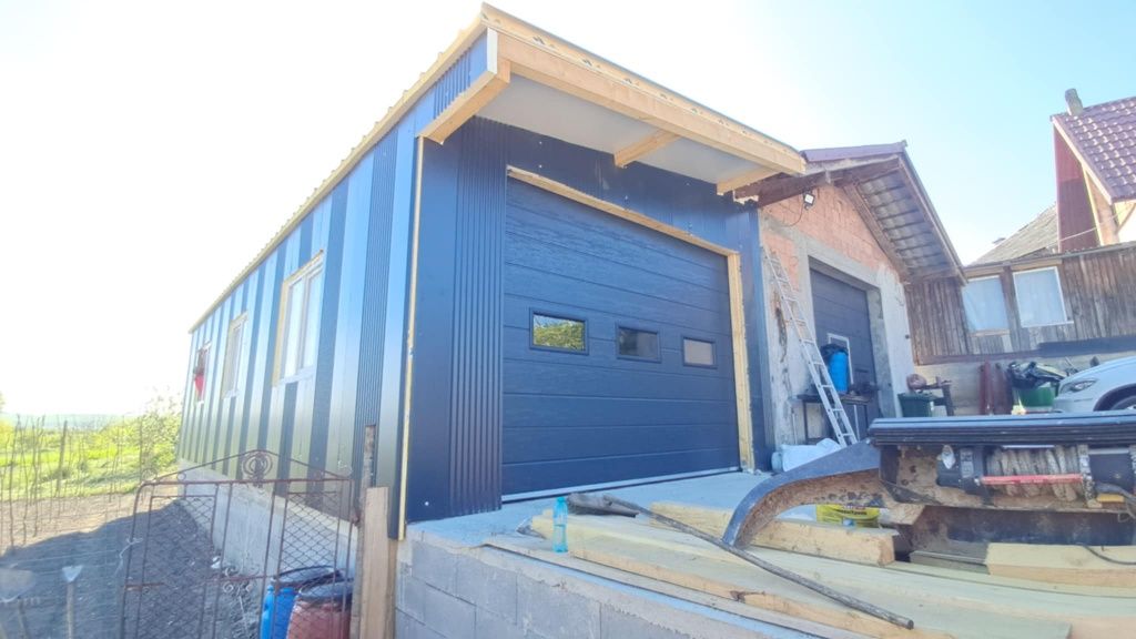 Panouri Sandwich - Îți construim un garaj atât de bun, că o să-ți vină