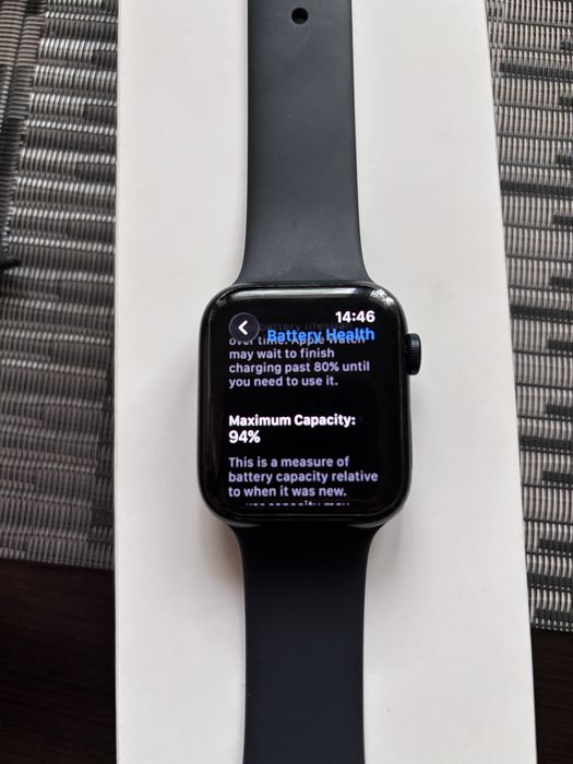 Apple Watch SE (44mm)2nd generation 2024