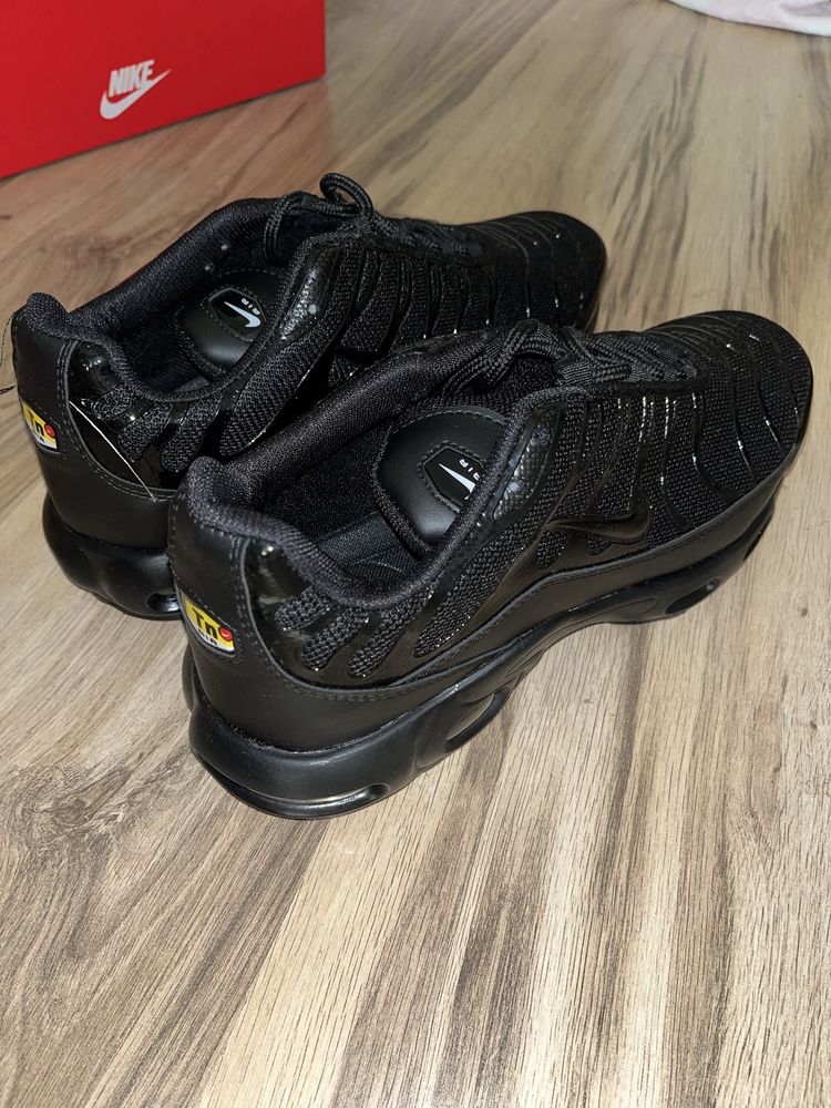 AirMax Plus Tn Black *НОВИ* + ПОДАРЪК