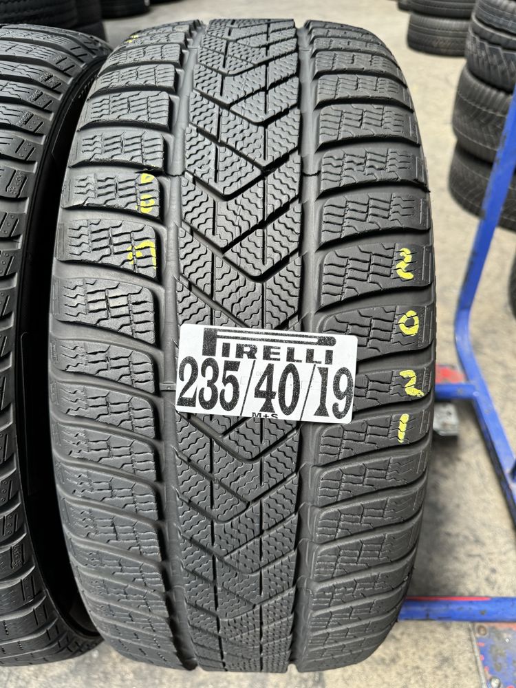 235/40/19 Pirelli M+S 2021