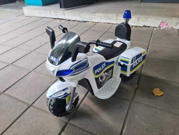 Акумулаторен мотор Полиция