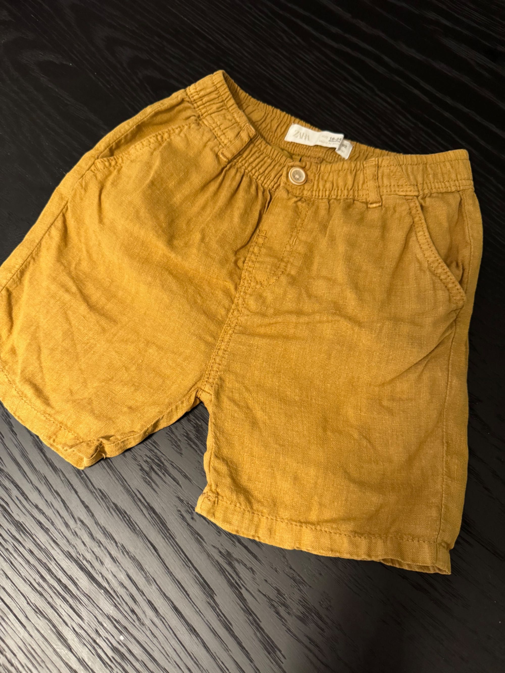 КЪСИ ПАНТАЛОНКИ МОМЧЕ ОТ ZARA използвани , в безупречно състояние