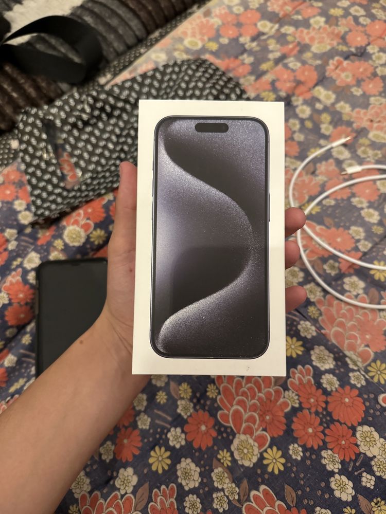 Iphone 15 pro. 256 гб. Ёмкость 97%