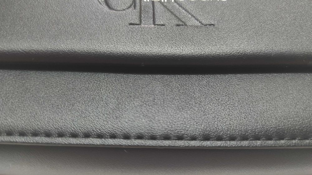 Оригинална дамска чанта Calvin Klein