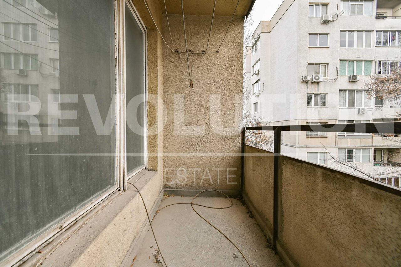 Продава се Тристаен апартамент в София, Оборище - 90 кв.м за 2778 €/кв.м - Снимка #13