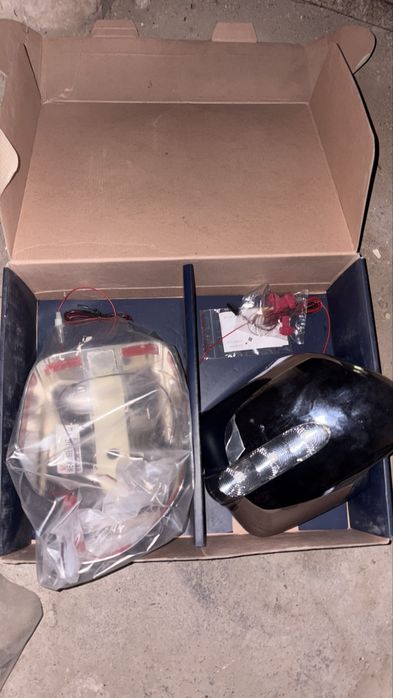 Боковое зеркало лексус