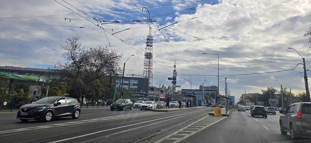 OLTENITEI-Piata SUDULUI, 2 camere, libere, decomandate, 6/10, 75000eur