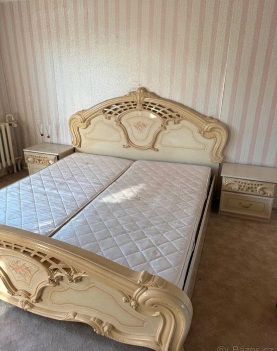 Set Dormitor italian baroc crem-alb lucioas