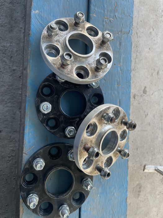 Праставки комплект 4 штук на камри 70 .75