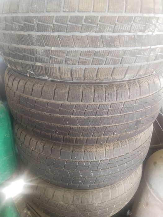 Журылген 4 штук шишкалары жок