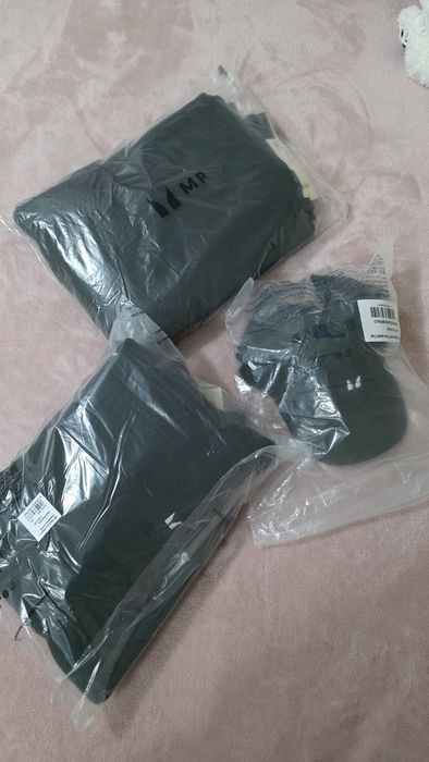 НОВ анцуг и шапка Myprotein с ЕТИКЕТИ