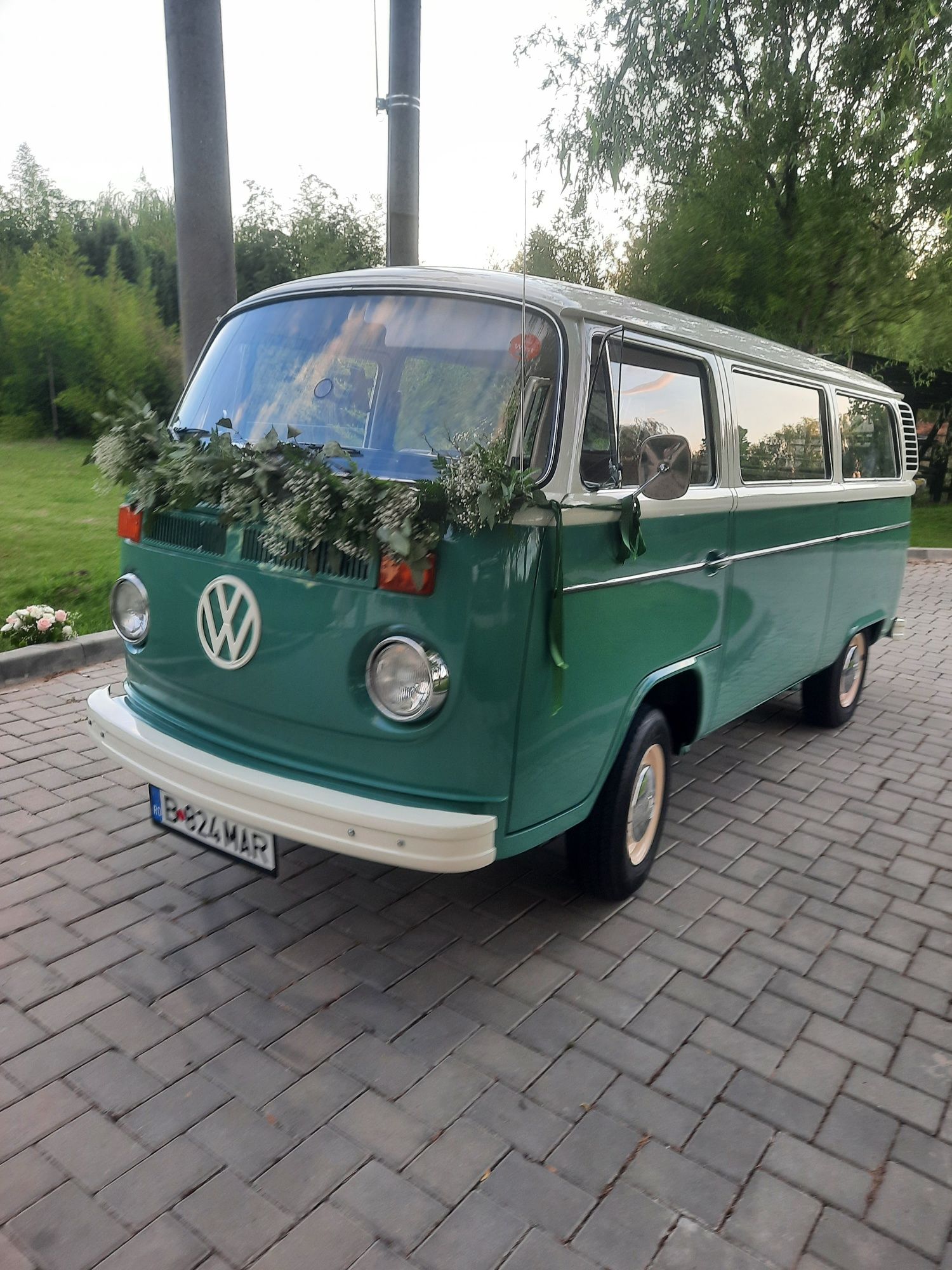 Mașina de epoca vw T2b