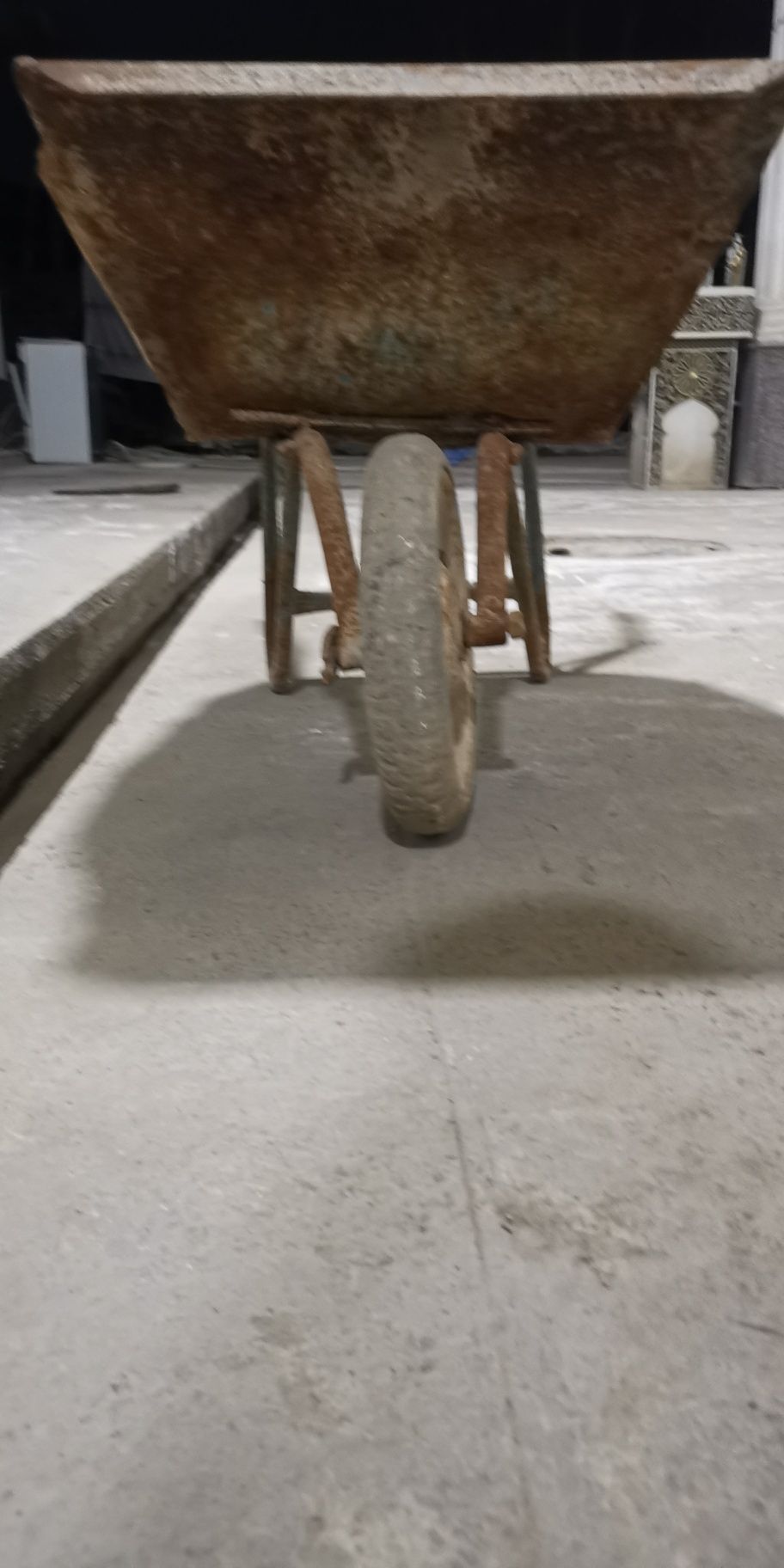 Arava sotiladi Sotib oladiganla telefon qilsin