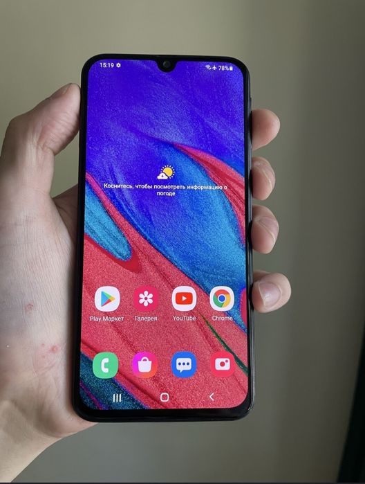 Продаю Samsung A40