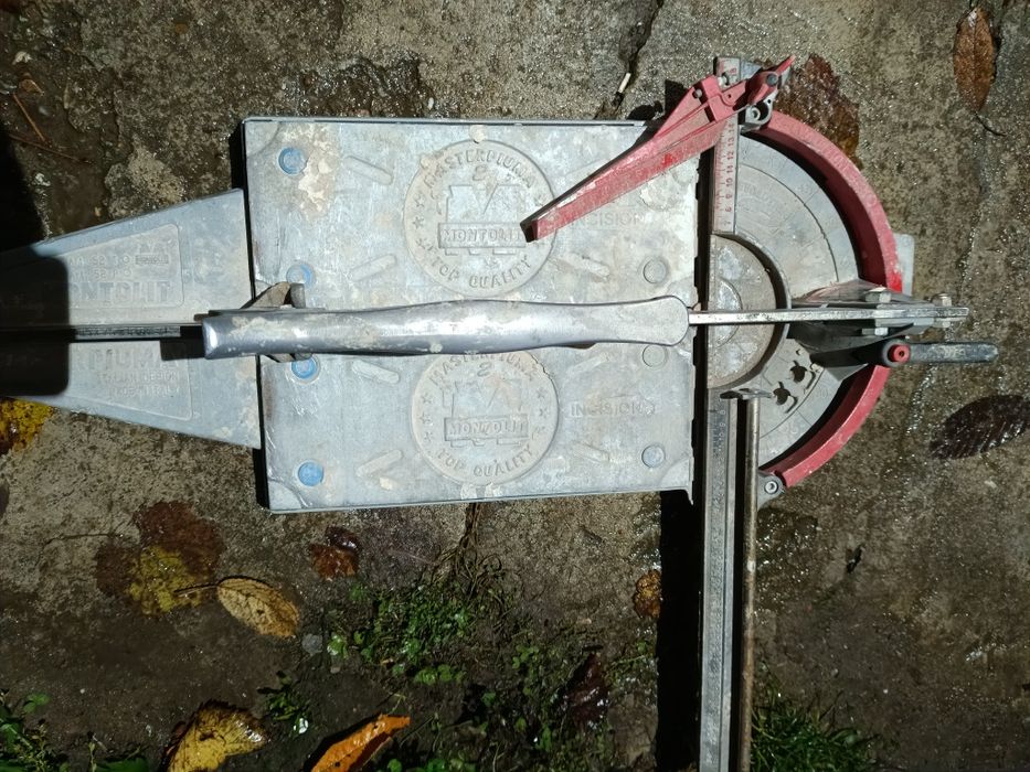 Mașina de tăiat gresie