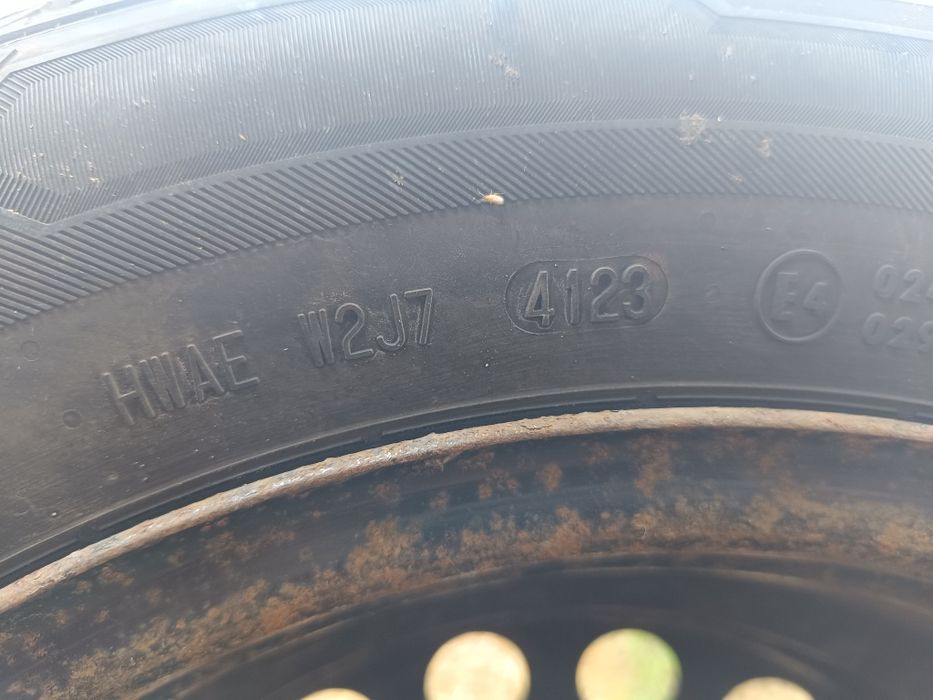 Зимни гуми 195/65/15