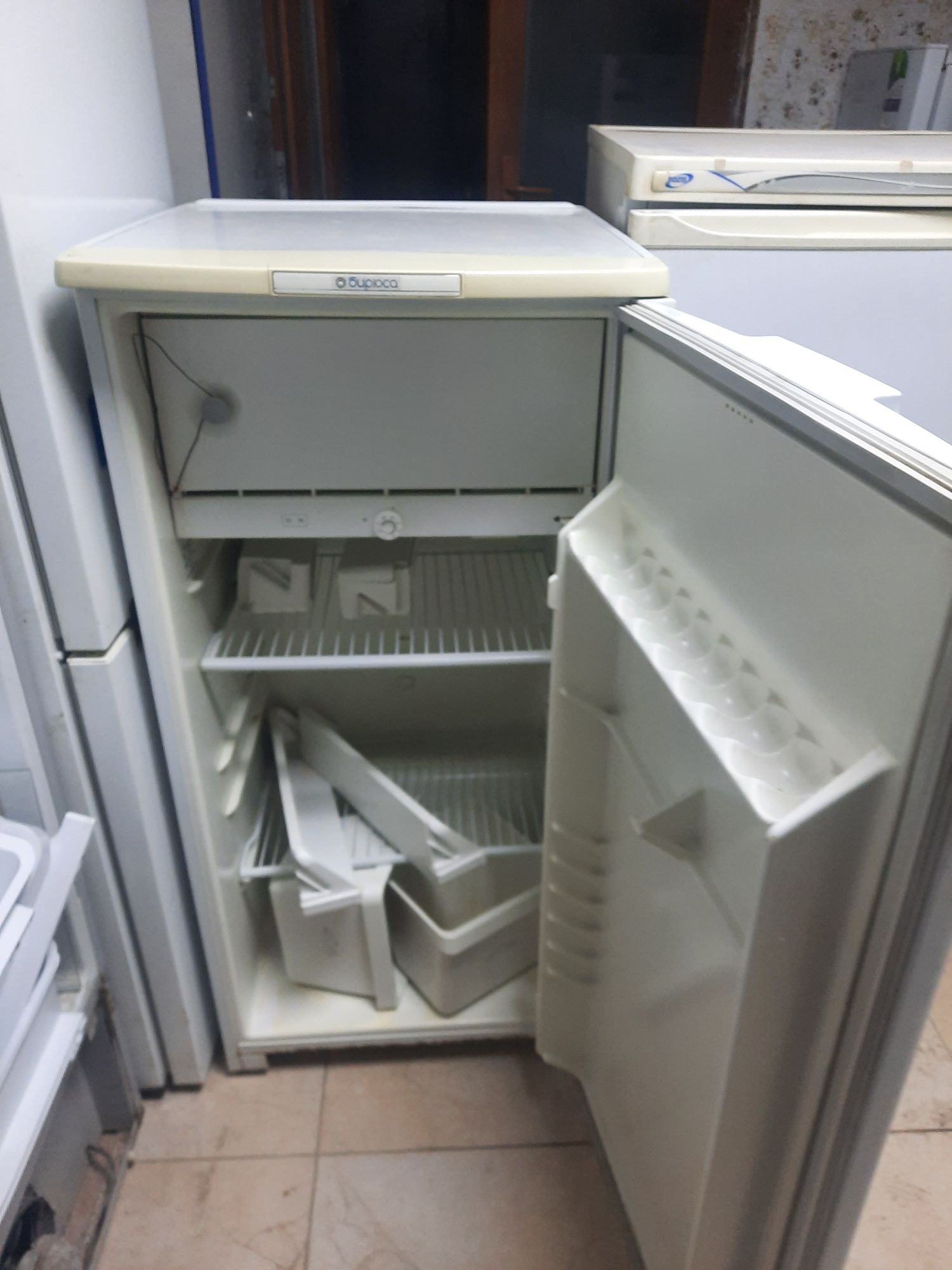 Ремонт и обслуживания холодильных установок.