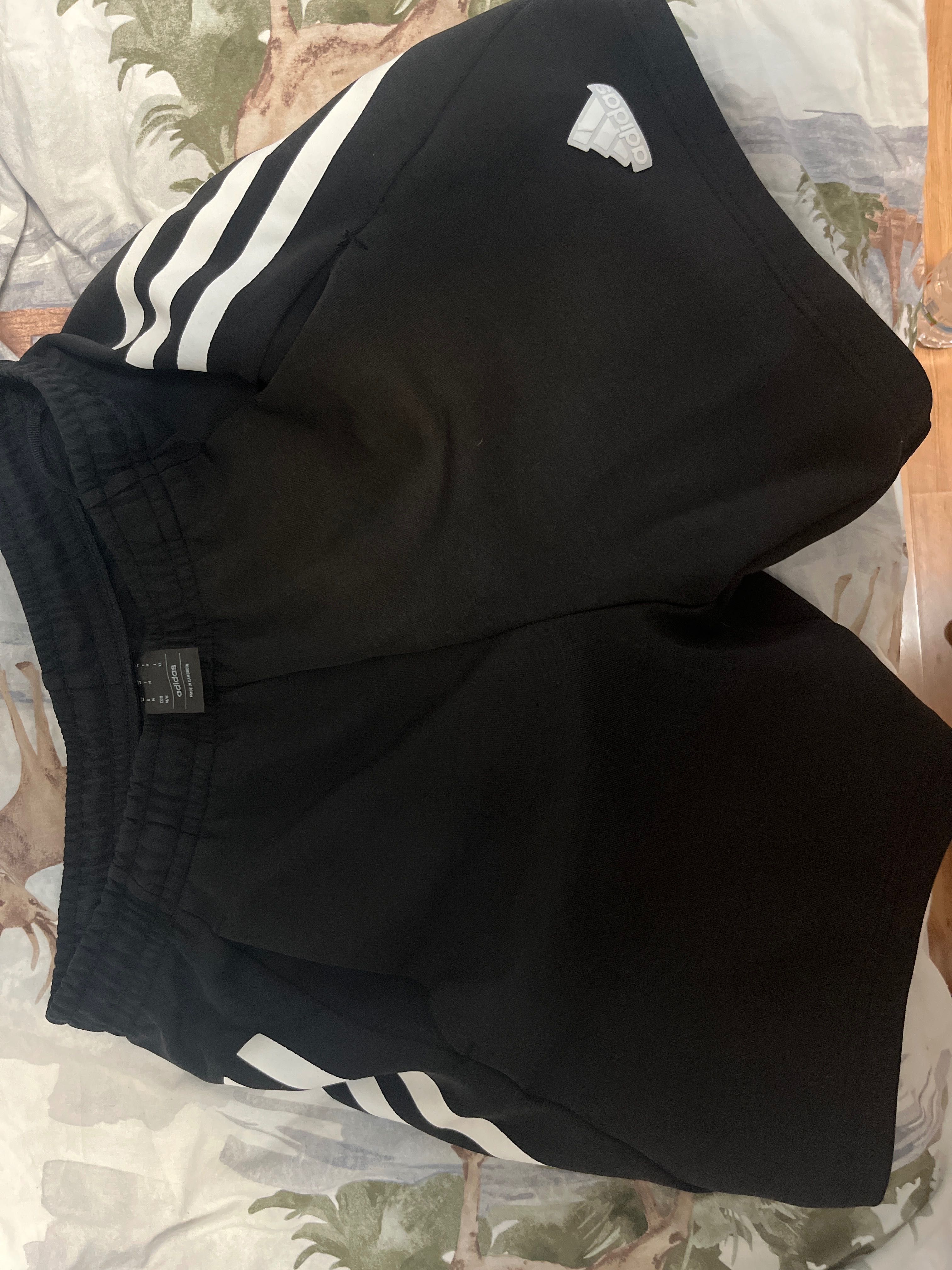 Къси панталони ,,addidas”