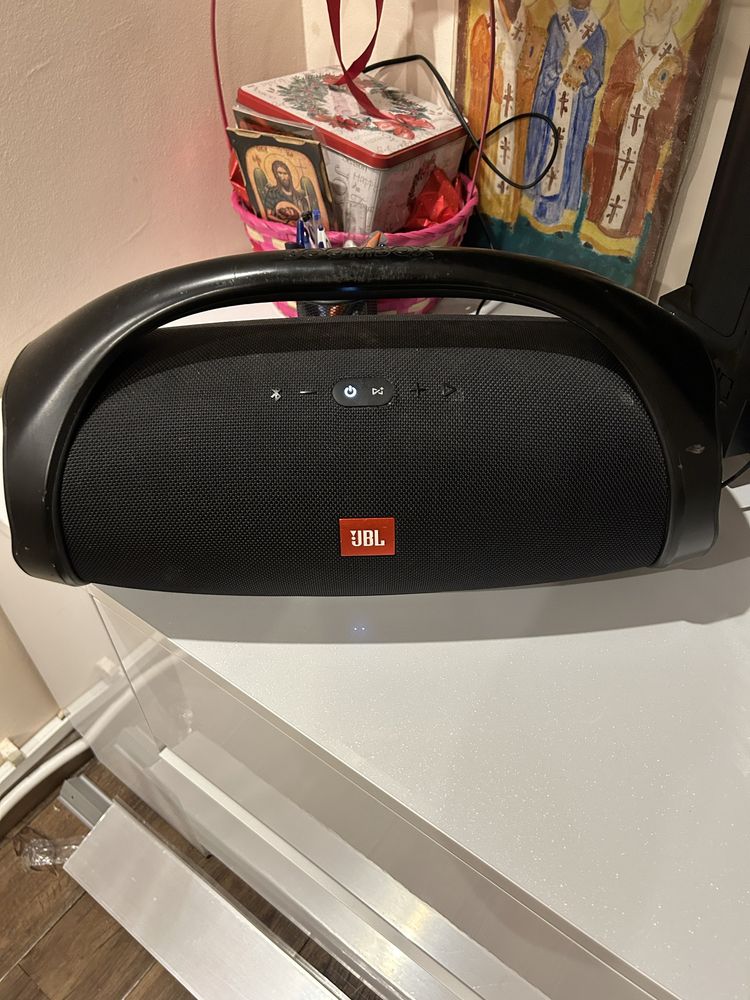 JBL boombox (boxa)