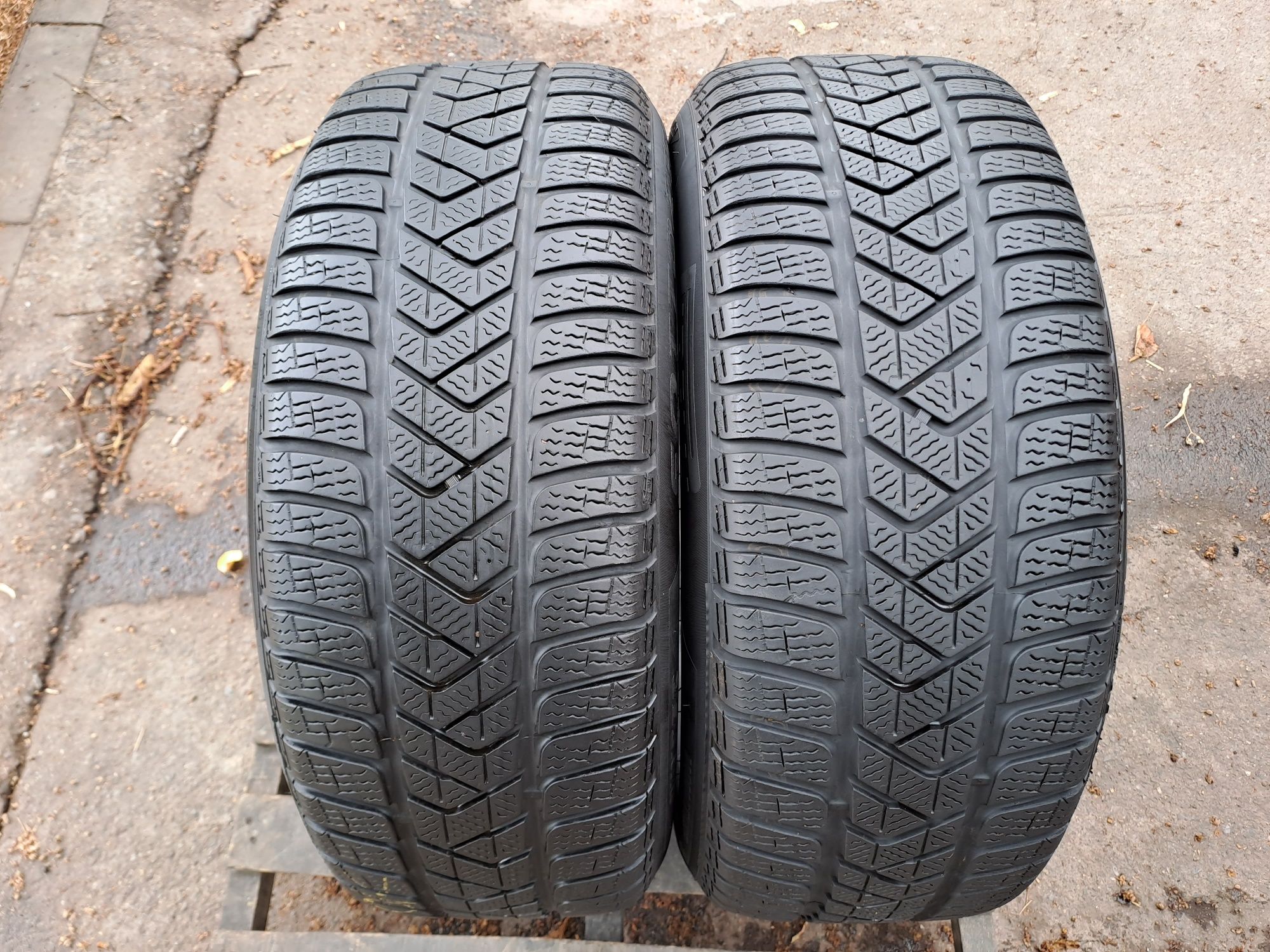 2бр. 235/55/17 Pirelli Sottozero 3
