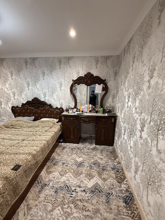 Hovli sotiladi 1.4 sotok