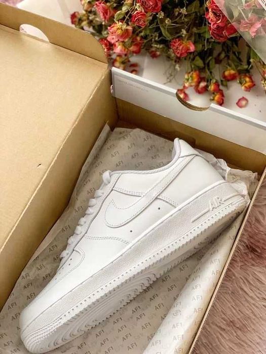 Nike Air Force 1 Low '07 Alb Mărimea 37