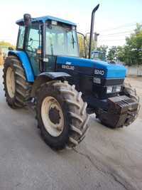 Tractor New Holland 8240