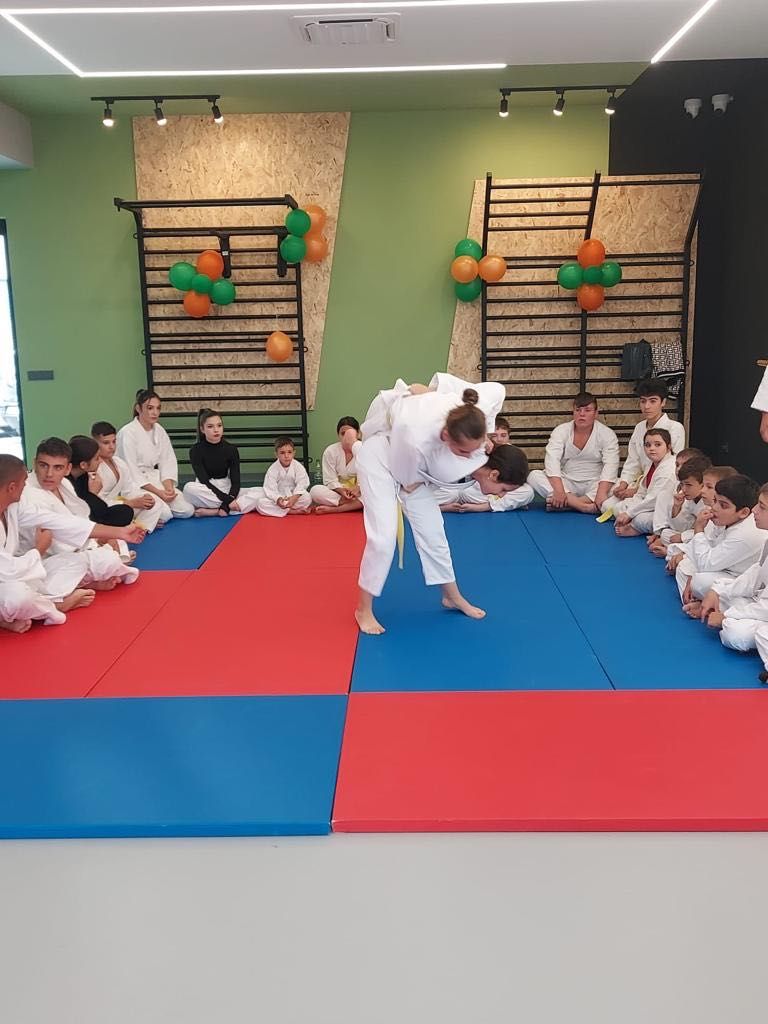 SALA SPORT de inchiriat Instructori si Evenimente| SPORT CENTER Class