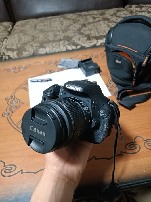 Fotoaparat Canon 600D