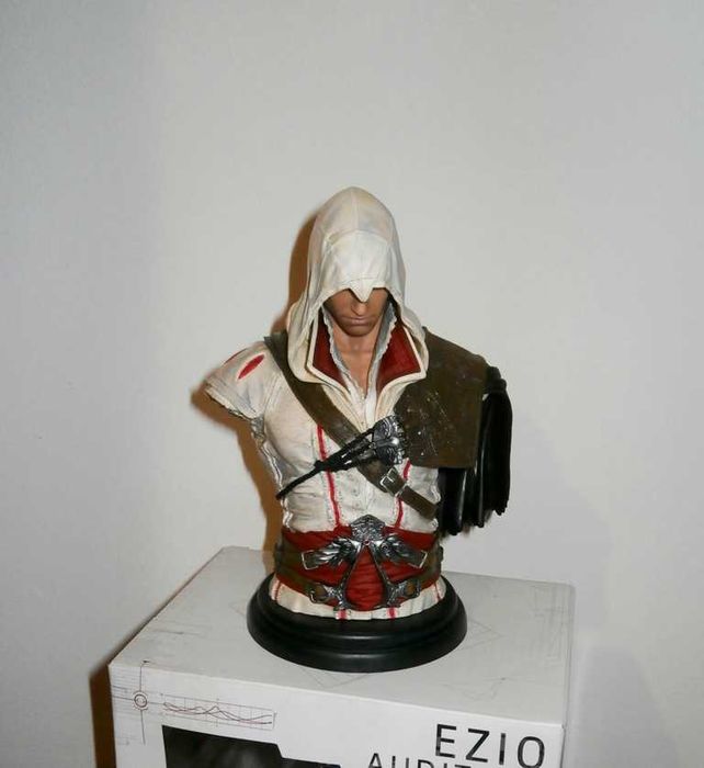 Assassin's Creed Legacy Collection - Bust de colectie Ezio Auditore
