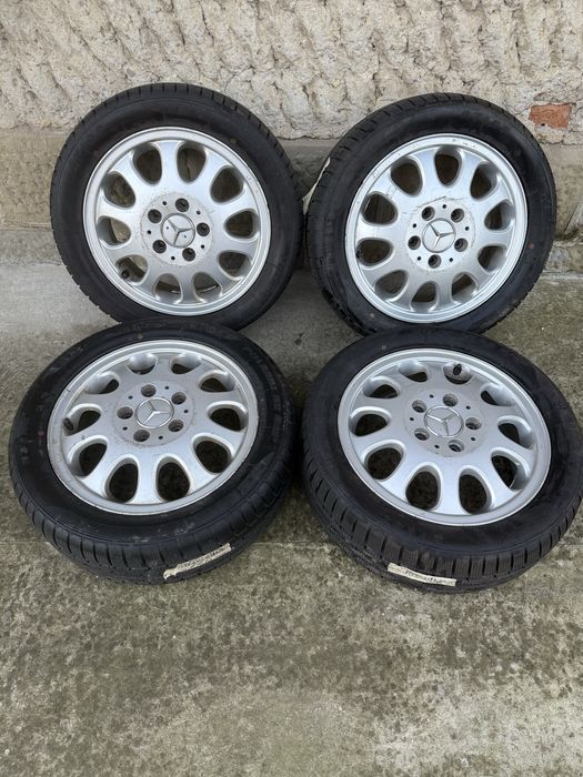 A-class 185/55/15 зимни гуми с джанти