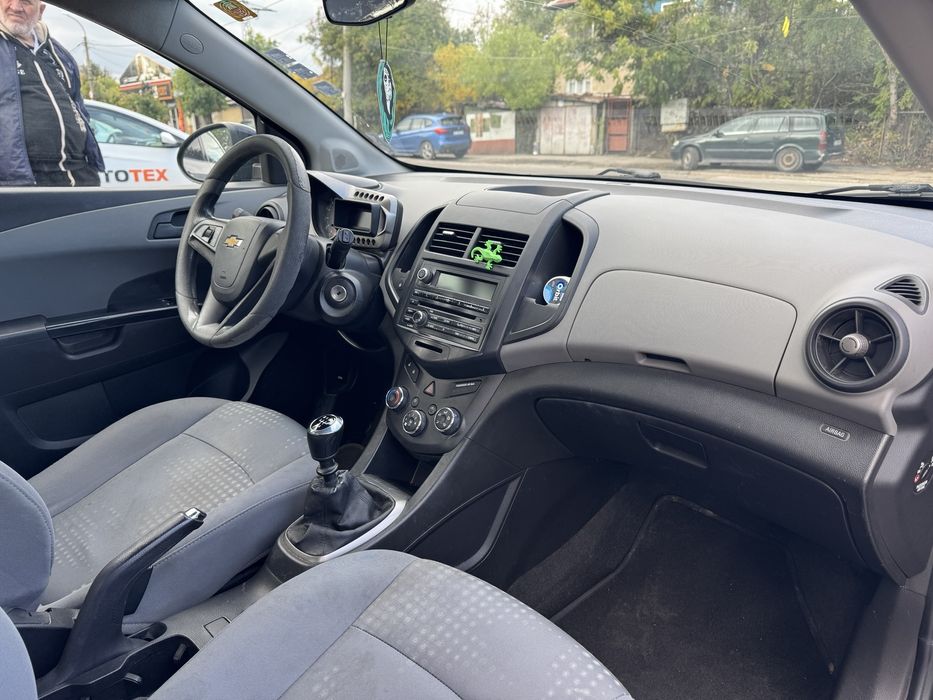 Chevrolet Aveo, 1.2 LPG, Газ/бензин, Хечбек, Употребяван, София

1.2 L