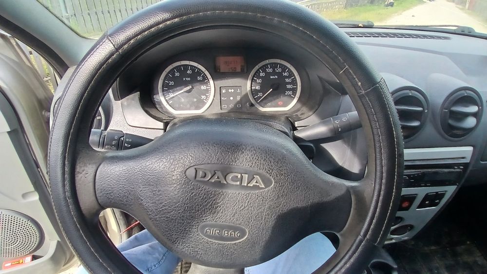 Vând logan 1.6 benzina+ gpl